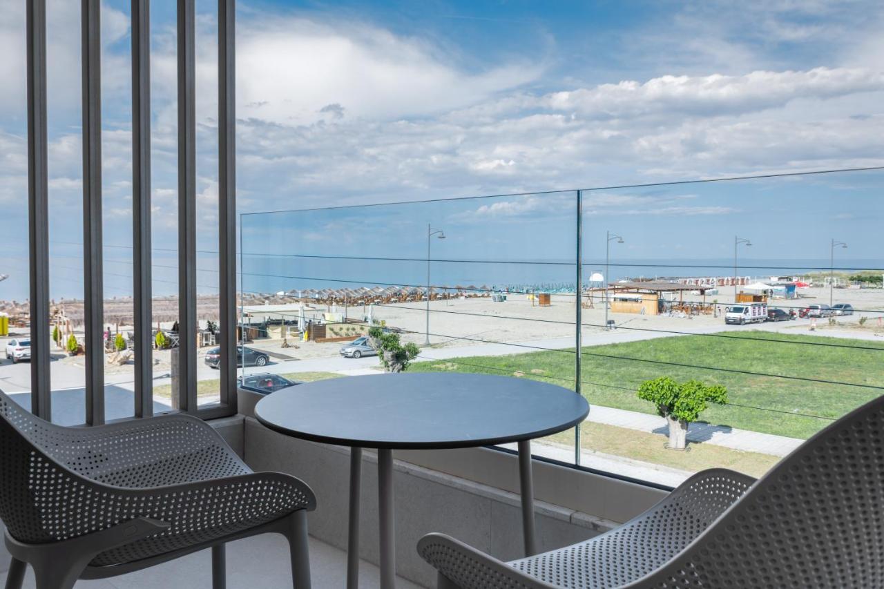 Aparthotel Pantheon Sea View Pori Exterior foto