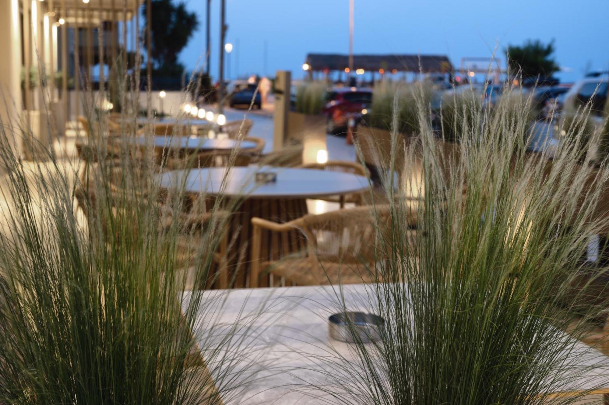 Aparthotel Pantheon Sea View Pori Exterior foto